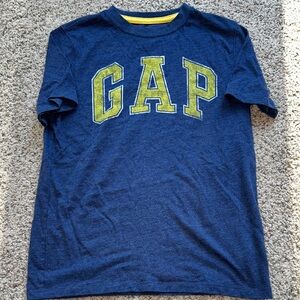 GAP Kids Navy and Yellow Tee size medium